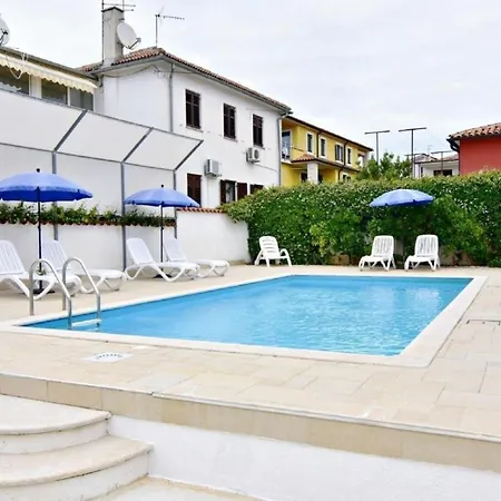 Tolles In Mit Gepflegtem Garten Casa vacanze